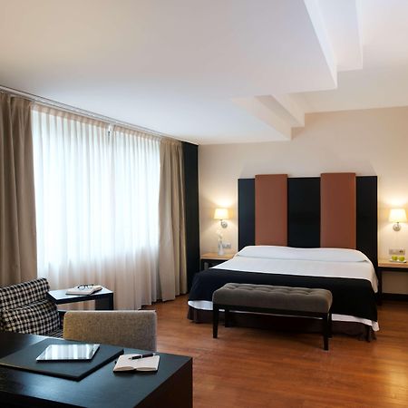 NH Timisoara Hotel Bagian luar foto