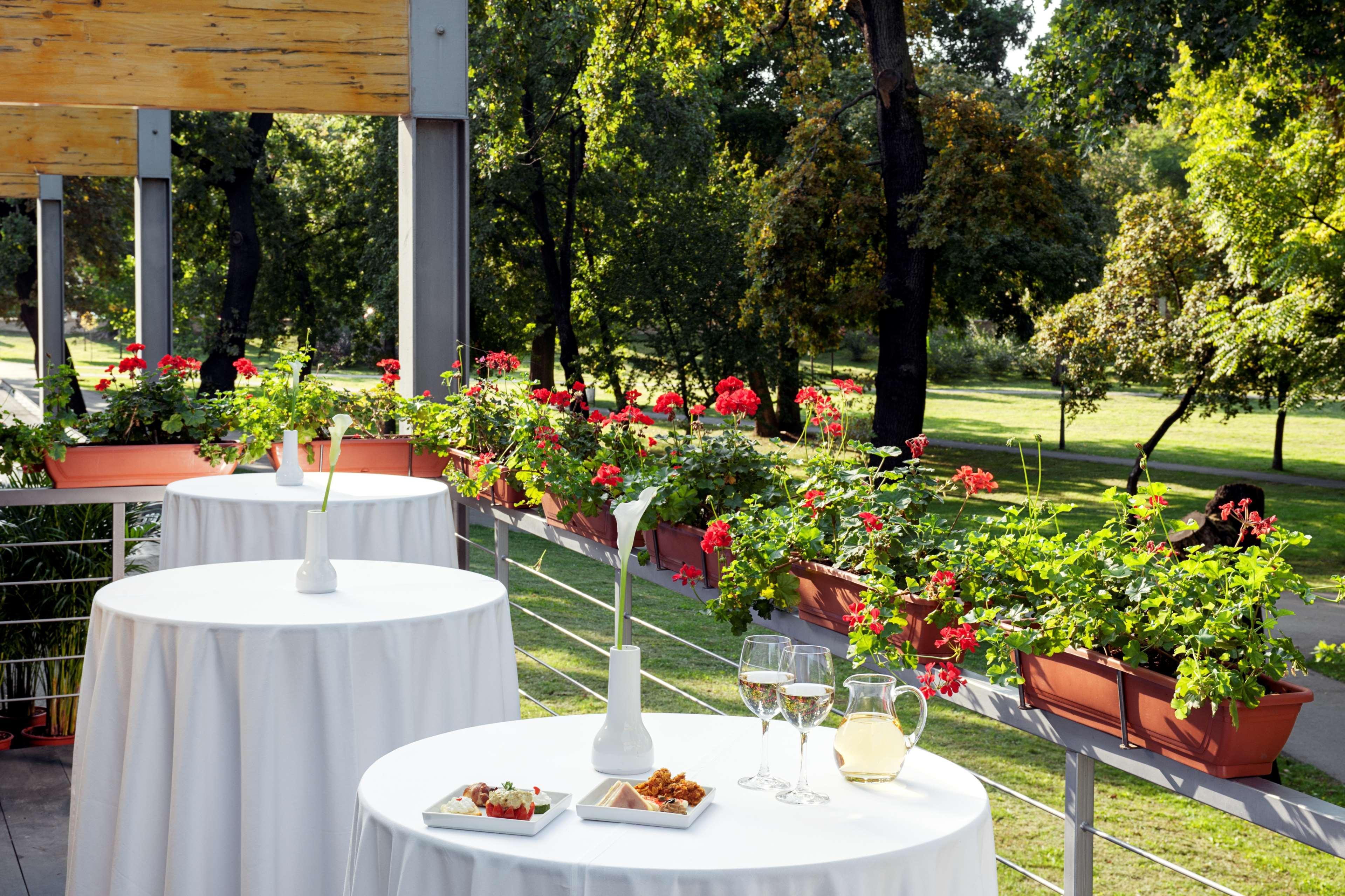 NH Timisoara Hotel Bagian luar foto