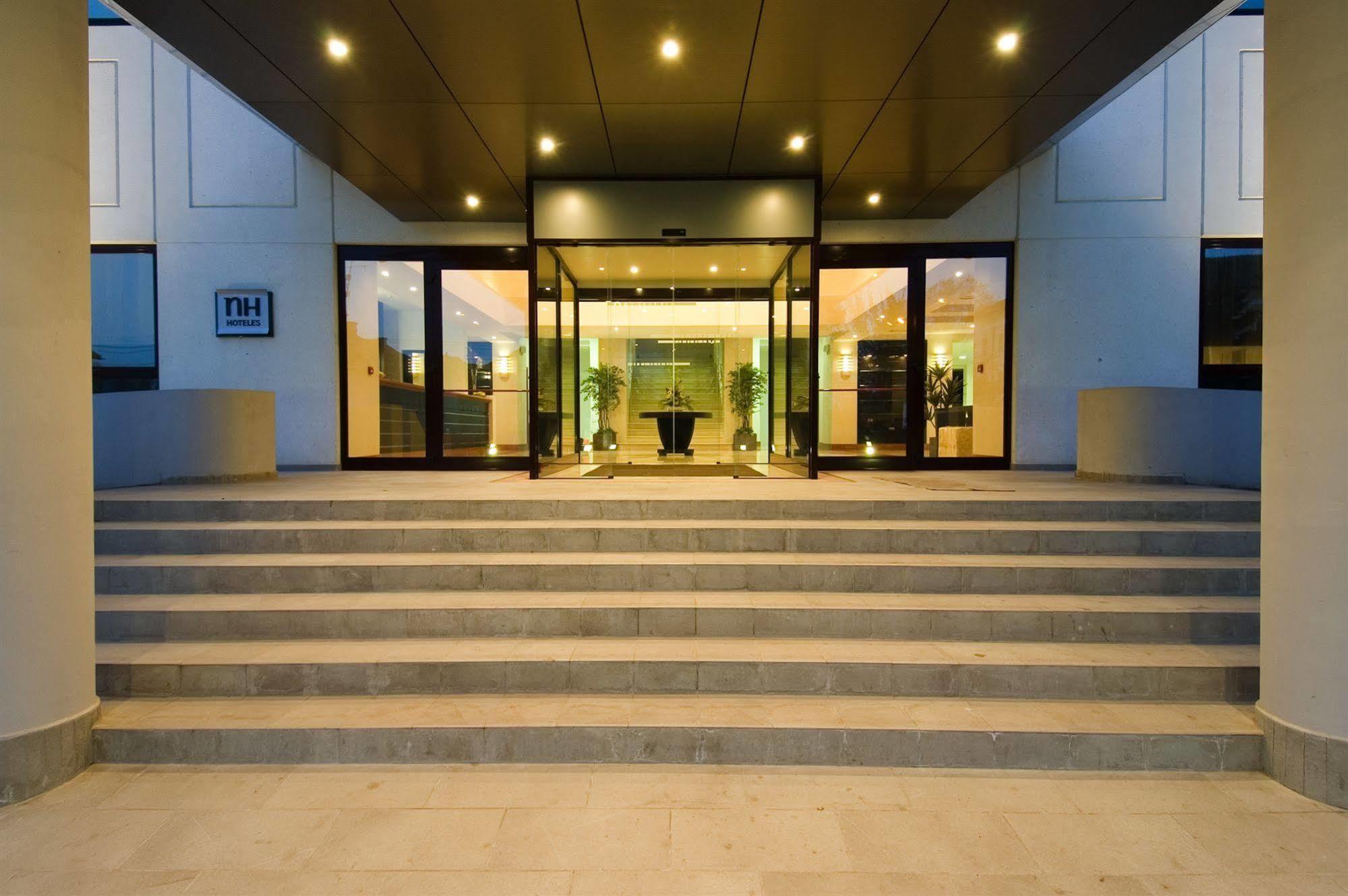 NH Timisoara Hotel Bagian luar foto